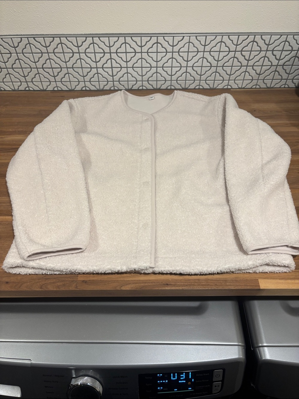 Uniqlo off white Fleece jacket